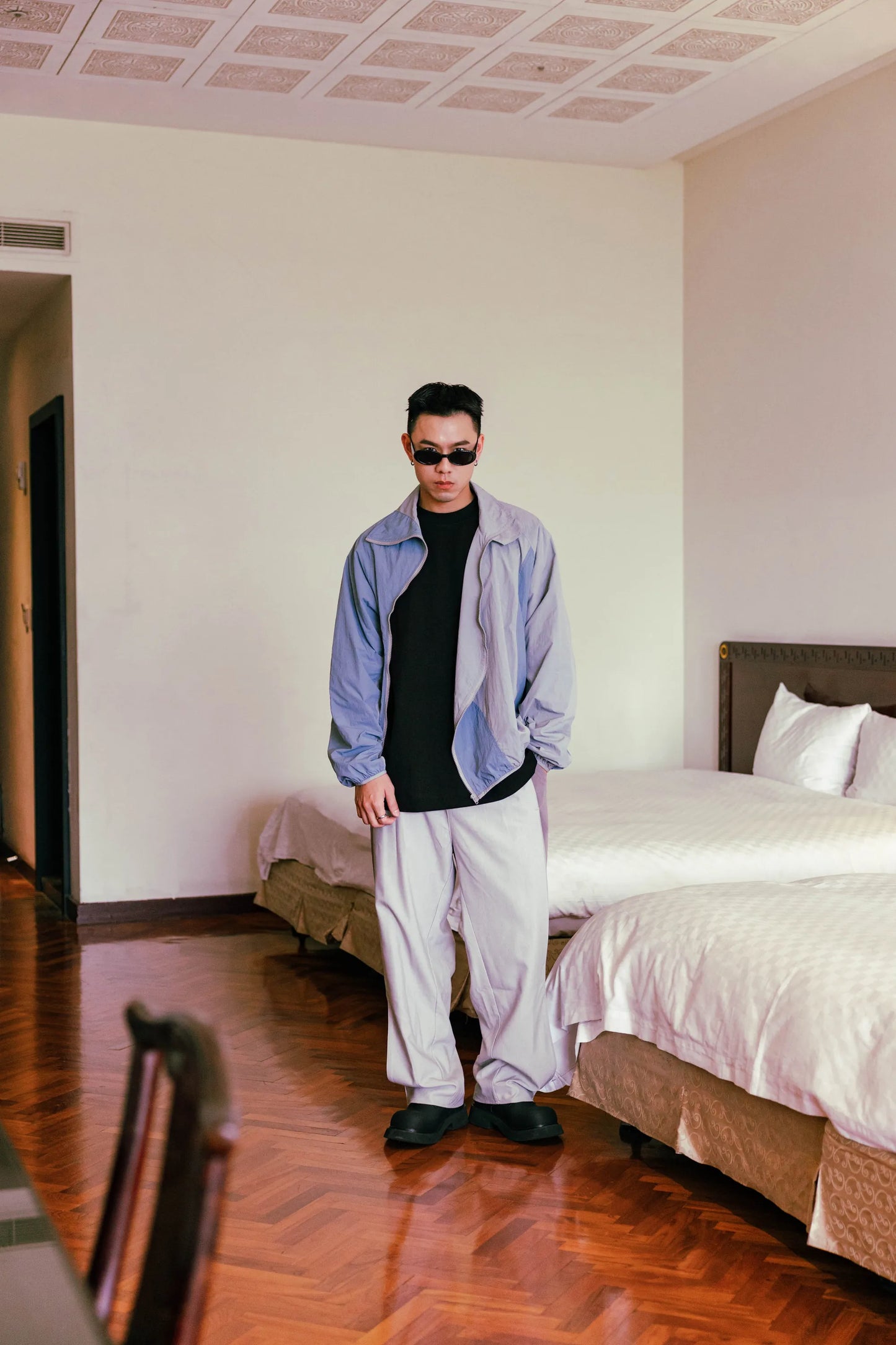 MOMENTUM Fall-Winter 2023 Diagonal Zip Jacket 斜拉鍊拼接夾克