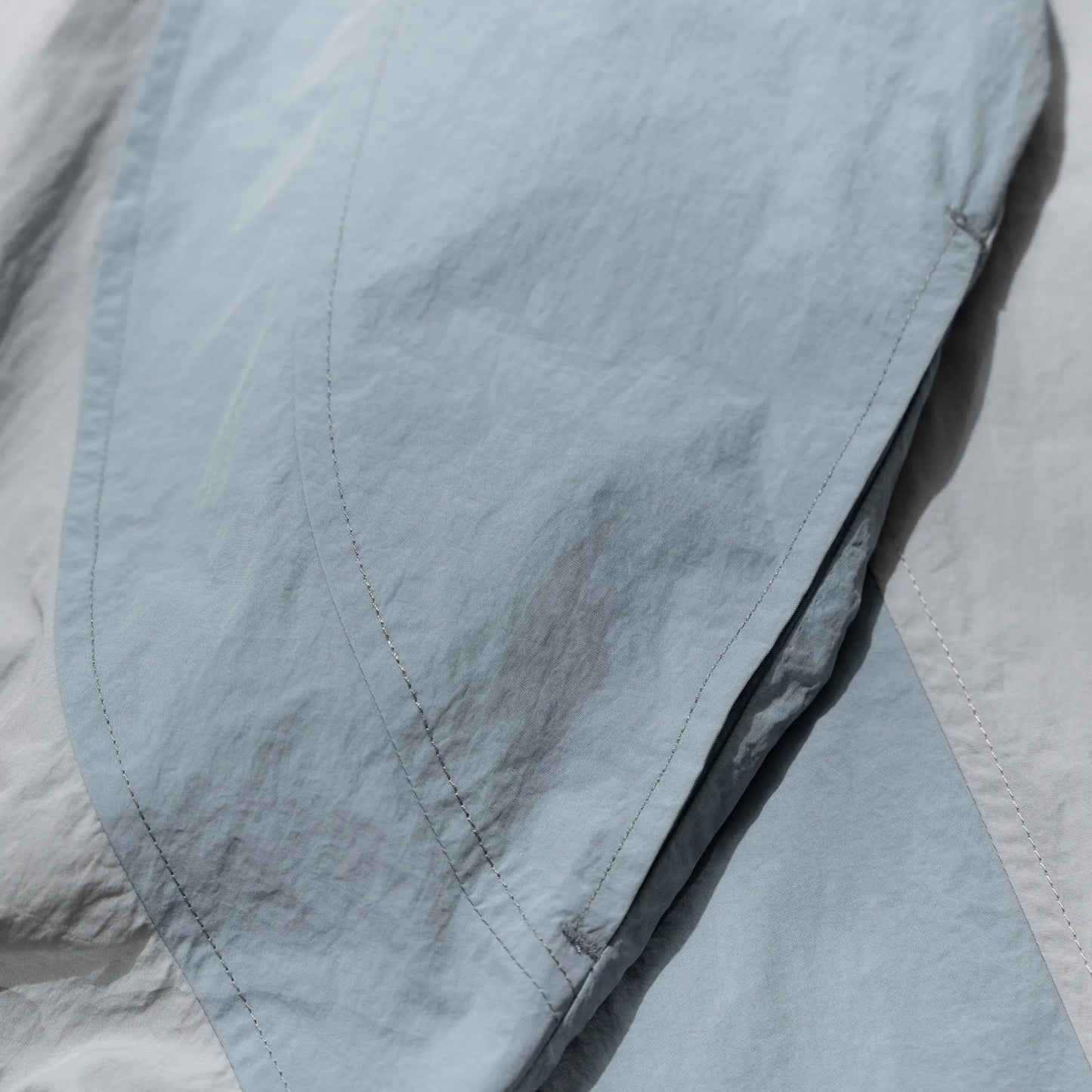 MOMENTUM Fall-Winter 2023 Diagonal Zip Jacket 斜拉鍊拼接夾克