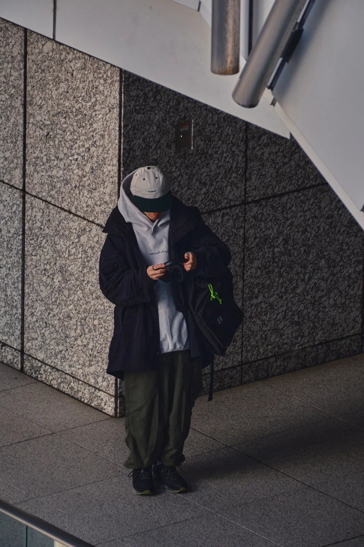 NAVIETOKYO Classic 1st Logo Hood