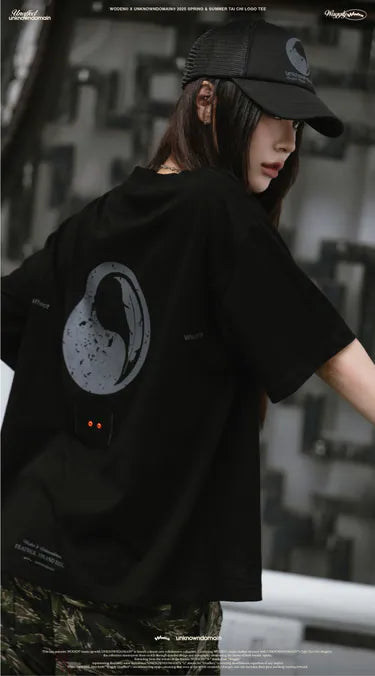 WD 25SS 071 X UD TAI CHI LOGO TEE
