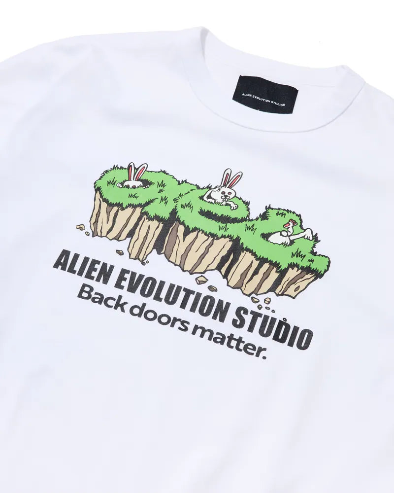 AES CUNNING RABBITS TEE
