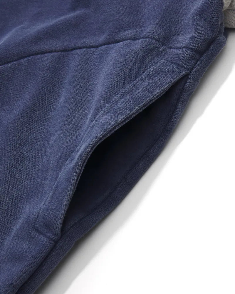 AES RETRO COLLEGE SWEATSHIRT