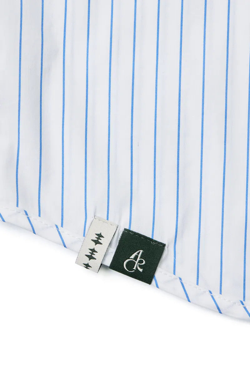 ARC STRIPED CURSIVE SHIRT - WHITE