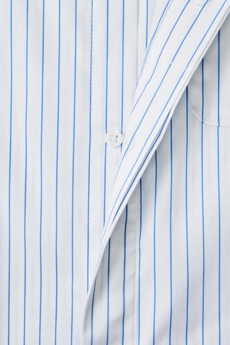 ARC STRIPED CURSIVE SHIRT - WHITE