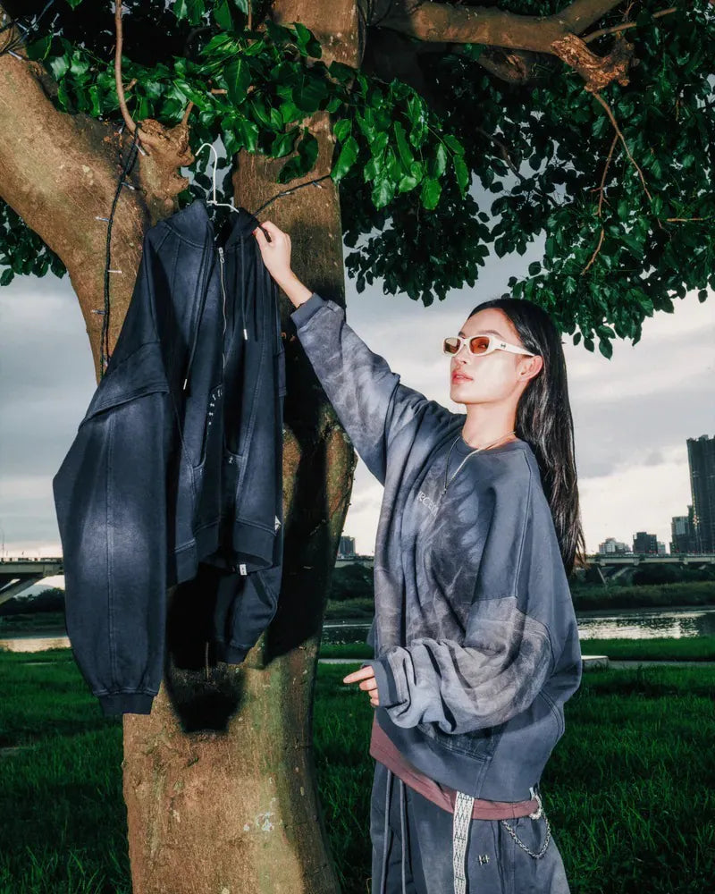 ARC THORN WASHED LOGO CREWNECK