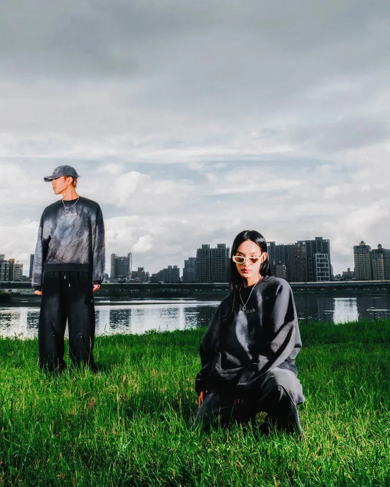 ARC THORN WASHED LOGO CREWNECK