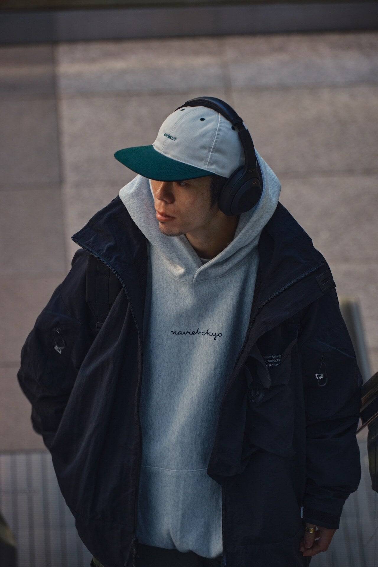 NAVIETOKYO Classic 1st Logo Hood
