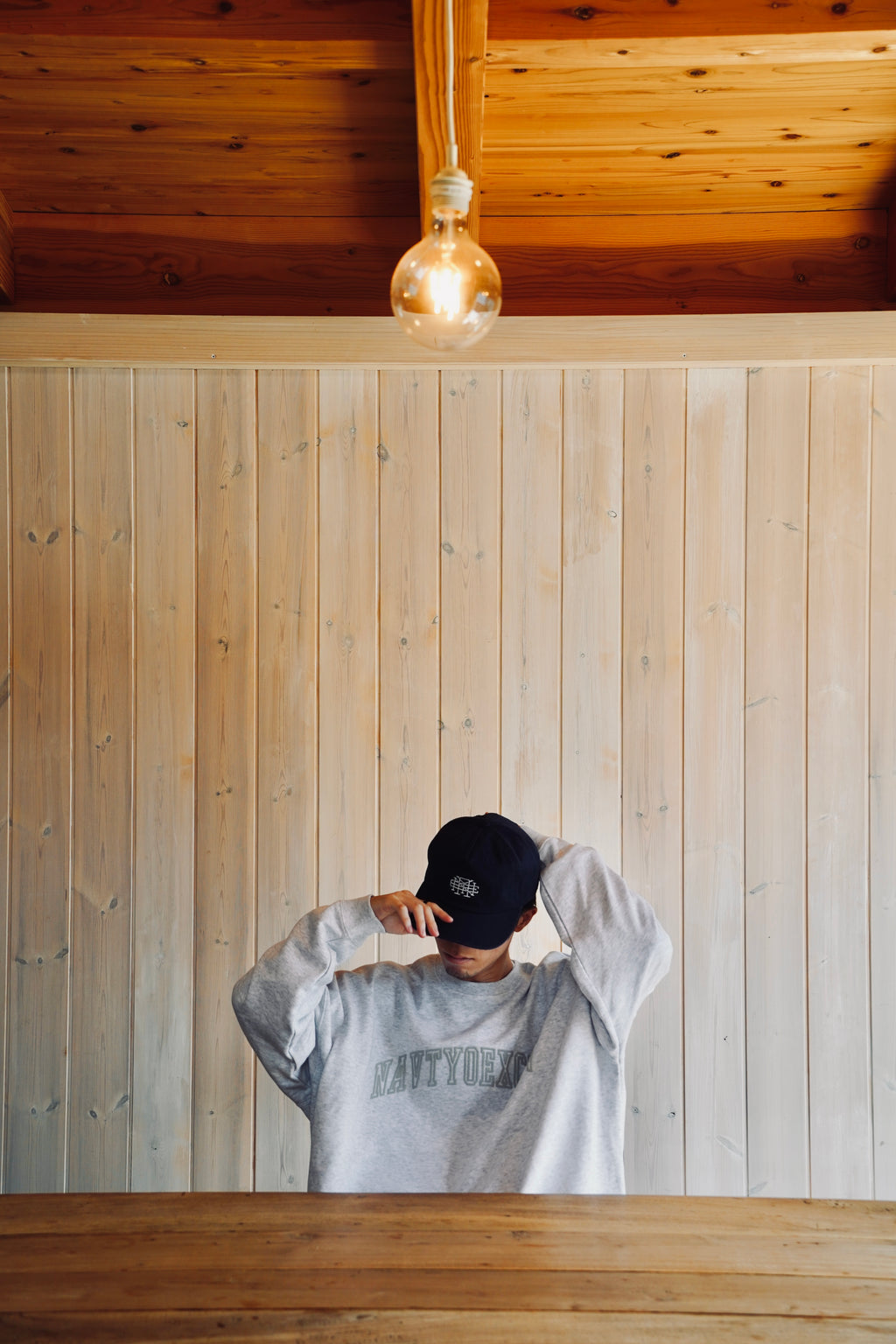 NAVIETOKYO Foam Arc logo Crew