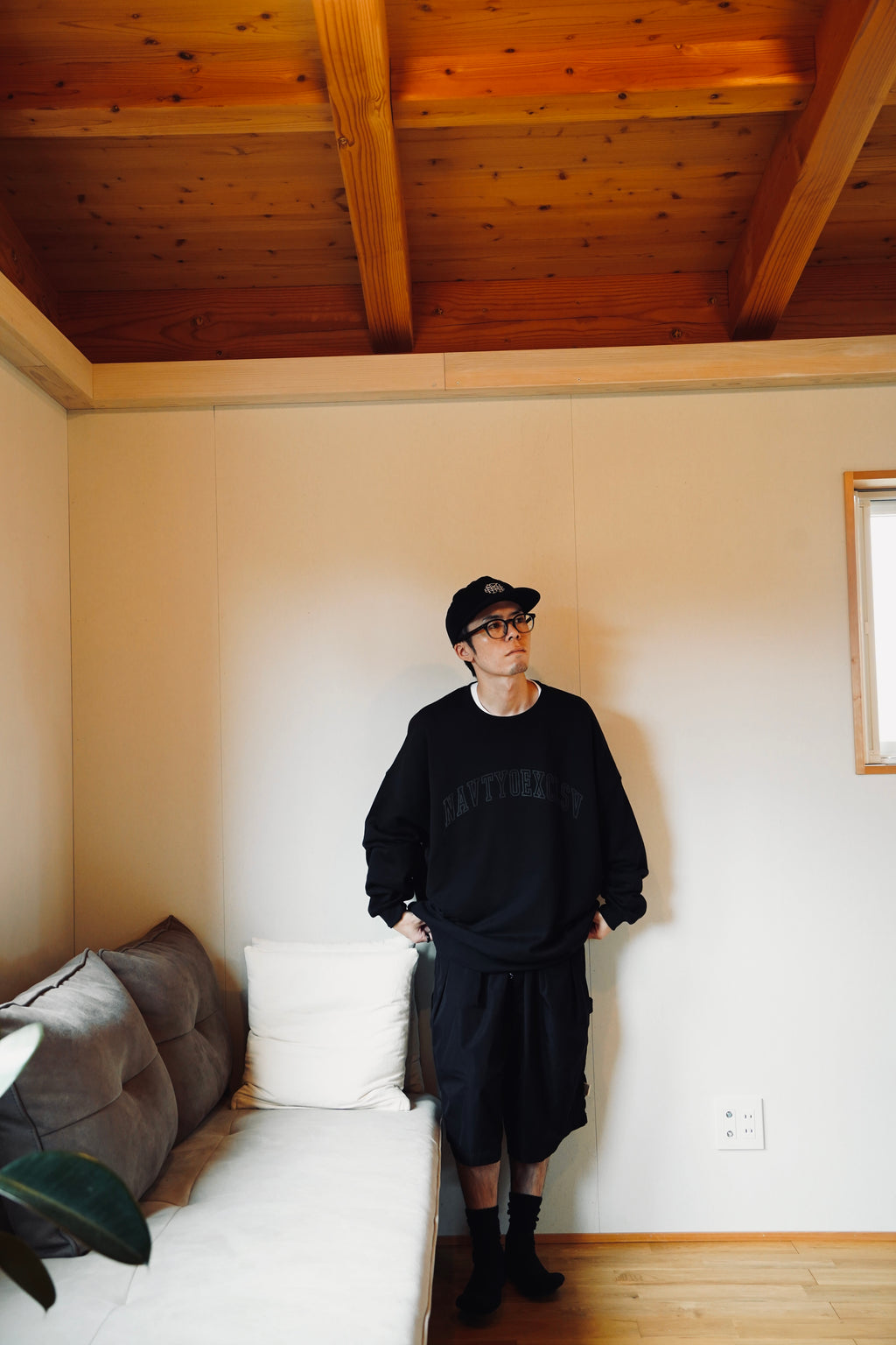 NAVIETOKYO Foam Arc logo Crew