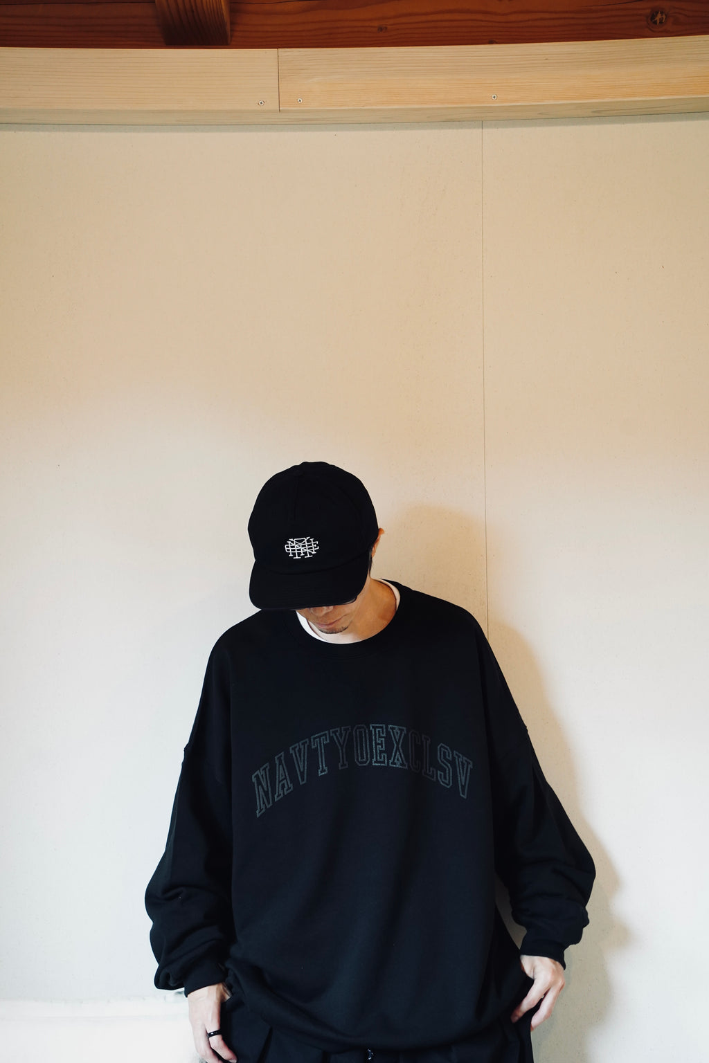 NAVIETOKYO Foam Arc logo Crew