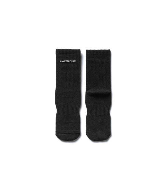 黑 - Essential中筒休閒襪